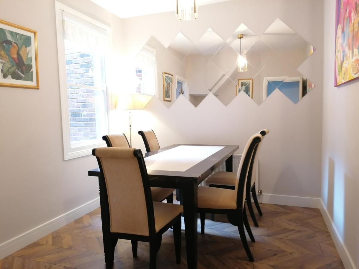 Stunning 3 Bedroom Townhouse In The Heart Of City Belfast Zewnętrze zdjęcie