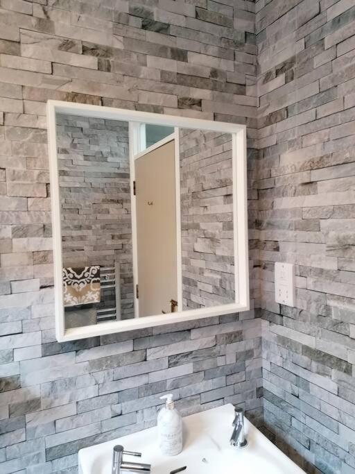 Stunning 3 Bedroom Townhouse In The Heart Of City Belfast Zewnętrze zdjęcie